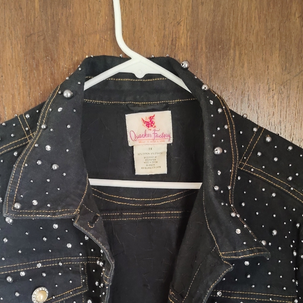 Quacker Factory Black Jacket with Silver Accents